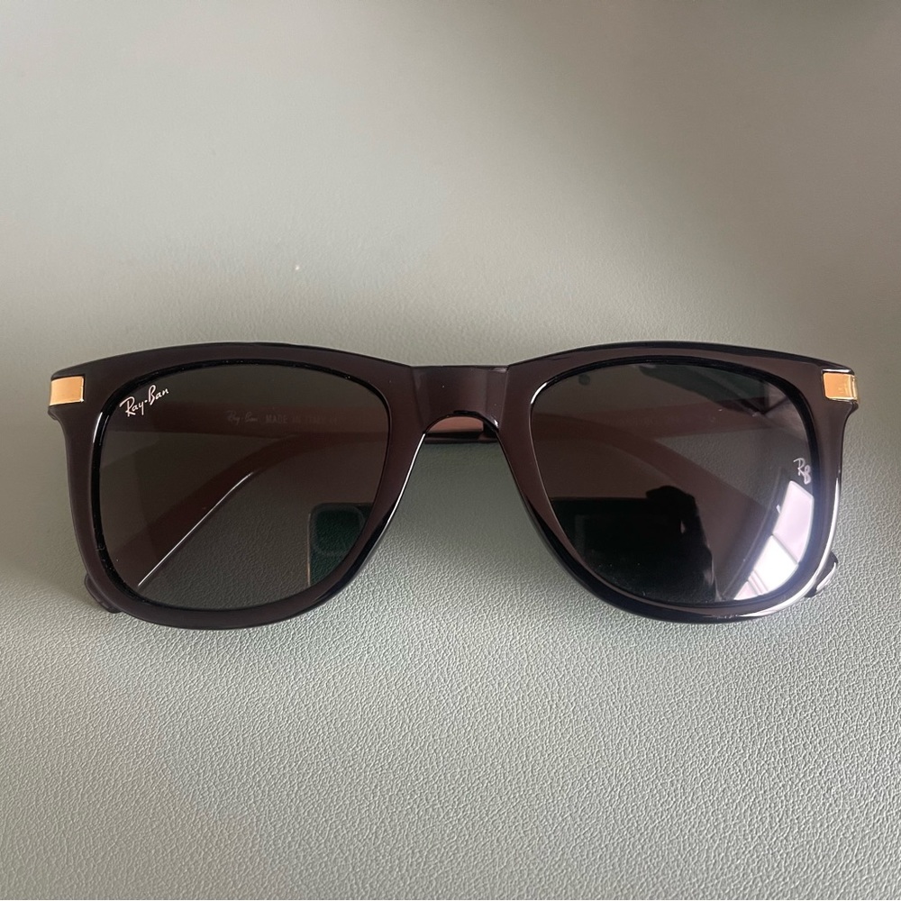 Ray-Ban Sunglasses